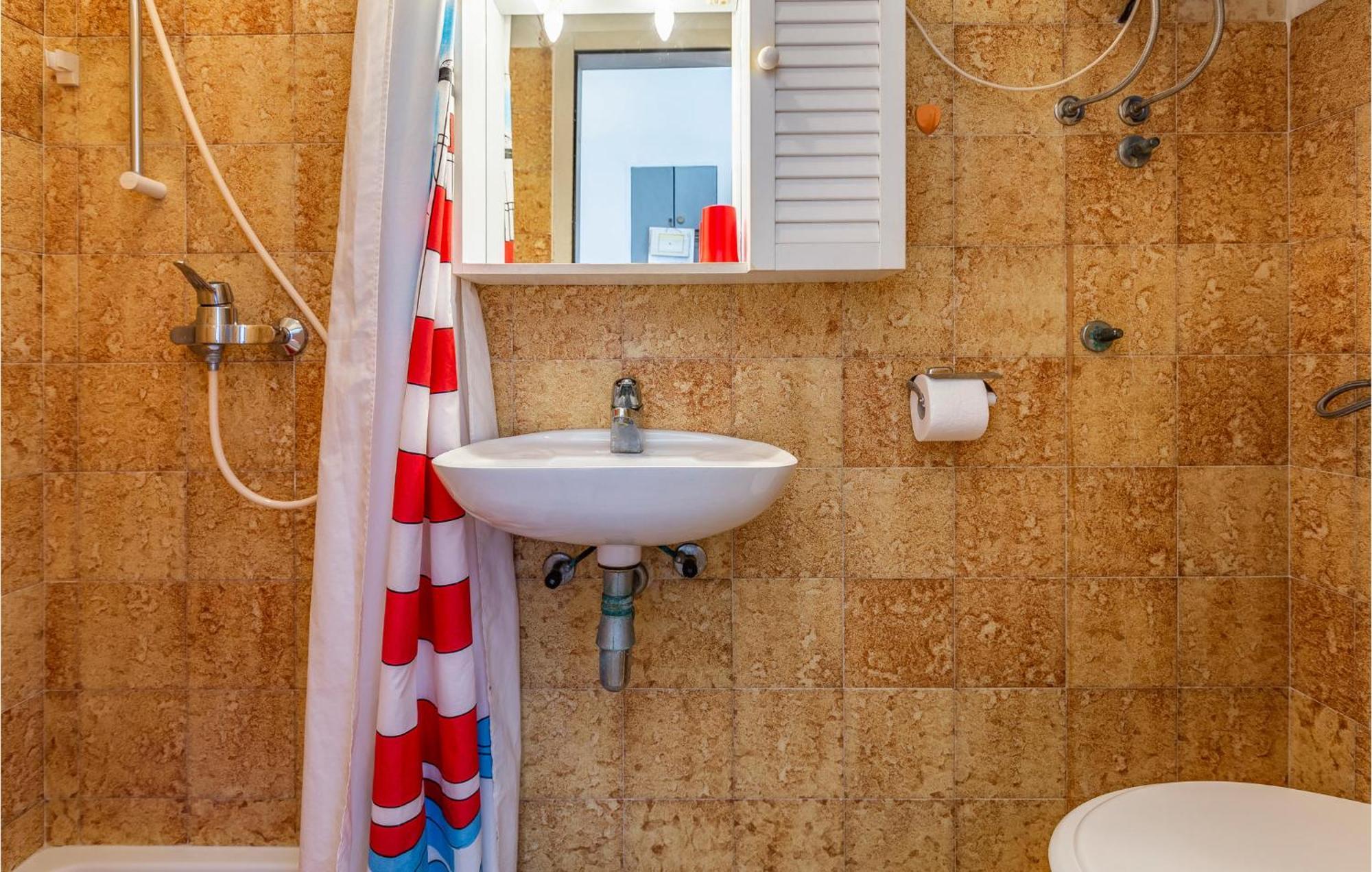 Awesome Apartment In Medulin With Kitchen Dış mekan fotoğraf