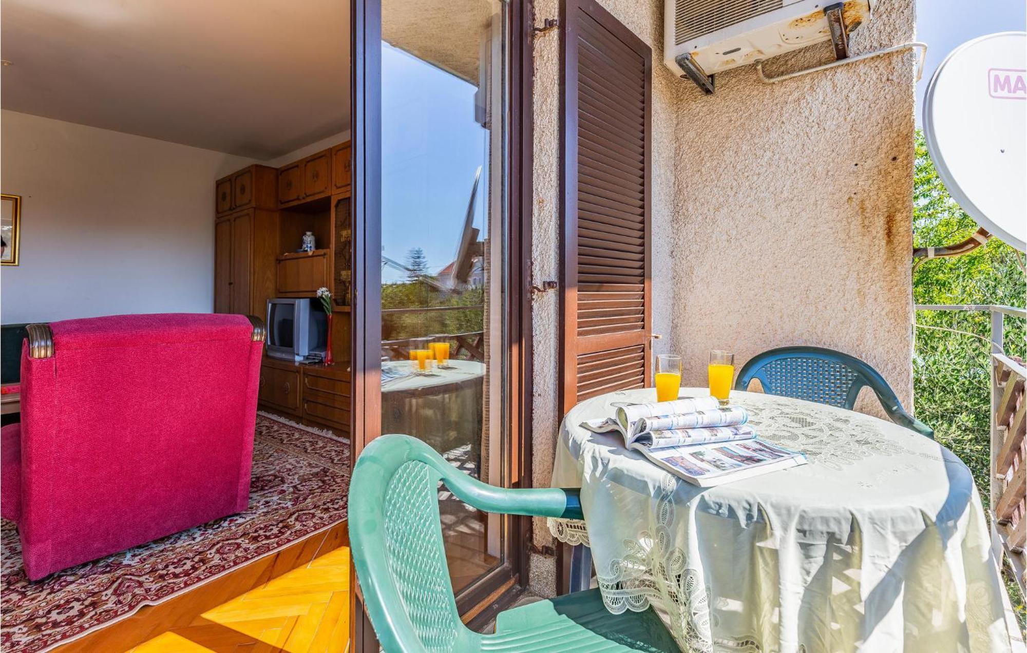 Awesome Apartment In Medulin With Kitchen Dış mekan fotoğraf